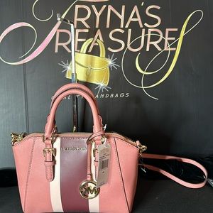 Michael Kors Ciara Medium Messenger Bag